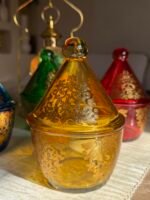 ✨ Lot de bonbonnières motif Amira en verre coloré – Raffinement et tradition ✨