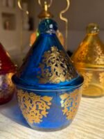 ✨ Lot de bonbonnières motif Amira en verre coloré – Raffinement et tradition ✨ – Image 2